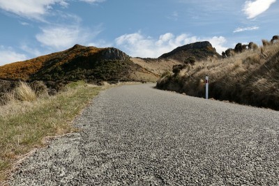 沿着河岸半岛