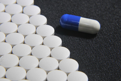 药物治疗