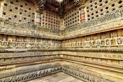 华丽的Chennakeshava寺庙-霍萨拉建筑的最好