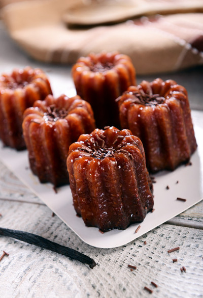 Caneles