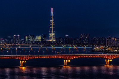 乐天塔和星秀大桥