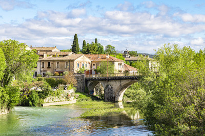 中世纪村庄Sauve (Occitanie，法国)