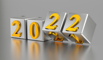 新年假期概念。编号为2022的立方体代替2021年
