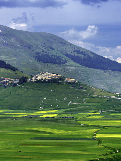 钢琴大di Castelluccio，山区和乡村景观