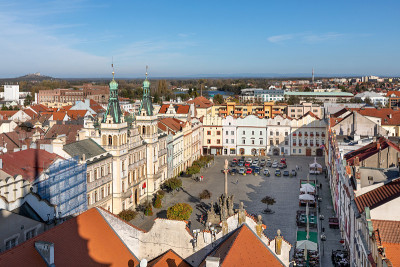 Pardubice,捷克共和国。城市中心广场鸟瞰图