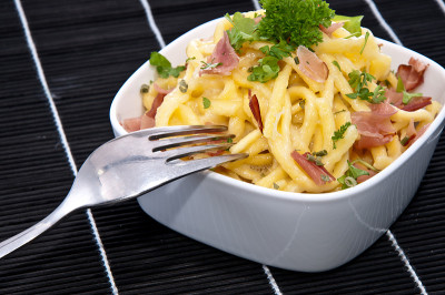 碗里的奶酪Spaetzle(黑色)