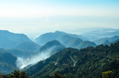 山上的日出