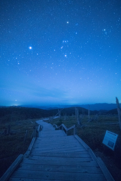 日本奈良御代原市正木山口的星空