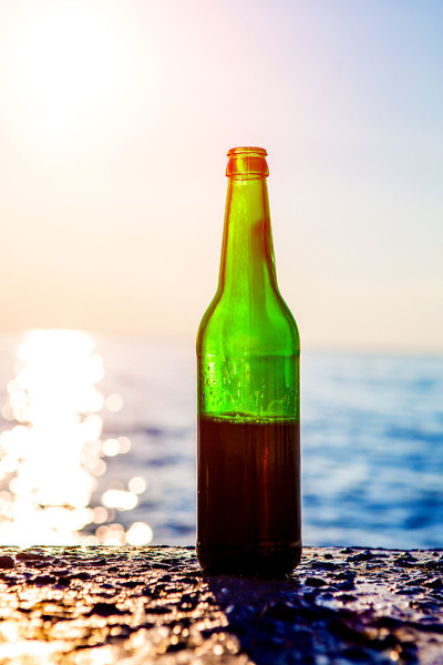 啤酒瓶户外