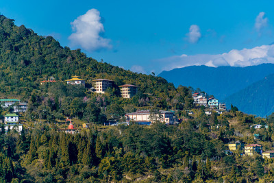 蓝天和五彩山站，甘托克市
