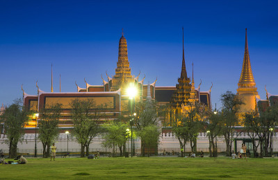 翡翠佛寺的夜景