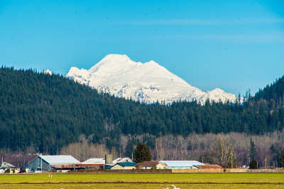 山和山谷
