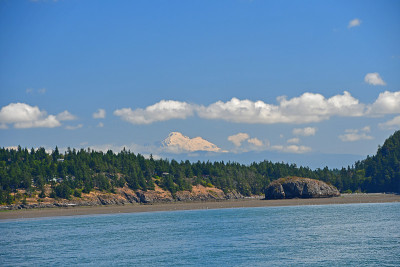 华盛顿拉康纳附近的斯威米什海峡的海岸线和景观