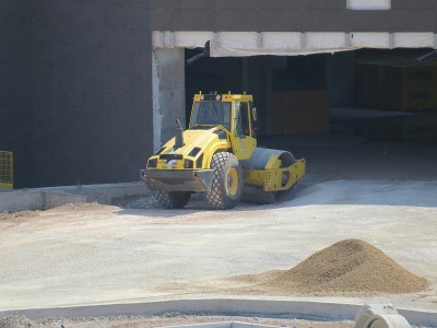 筑路机在建筑工地用于筑路的道路压实机