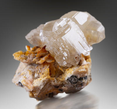 黄水晶,
矿物样品石岩石地质宝石晶体