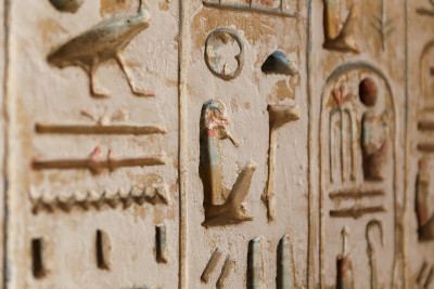 埃及象形文字在Medinet Habu神庙，卢克索，埃及