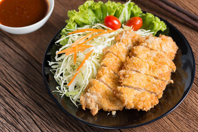香酥炸猪排。