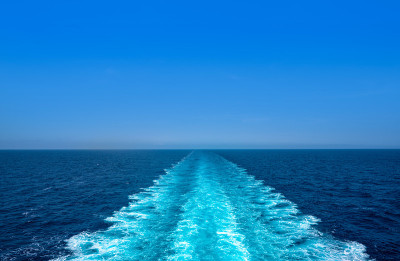 船wake渡船cruise洗泡沫蓝色的海