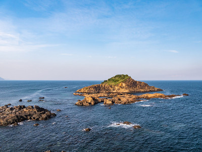 Tsumekizaki灯塔位于Suzaki半岛(Tsumekizaki海角)，伊豆地区南部，下田市，