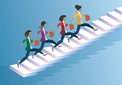 跳跃和奔跑以达到成功。勇敢的妇女在楼梯上竞争以达到目标，女孩的力量。矢量插图。