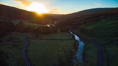 英国，英格兰，北约克郡，北约克郡国家公园，Langstrothdale，典型的约克郡山谷景观中的沃夫