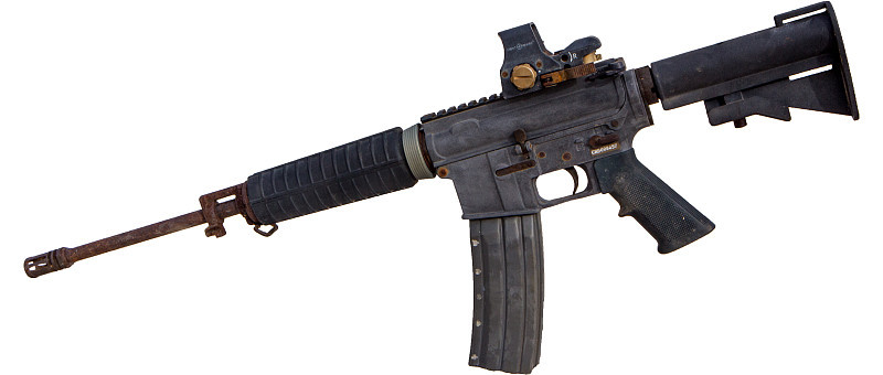 生锈的 AR 15