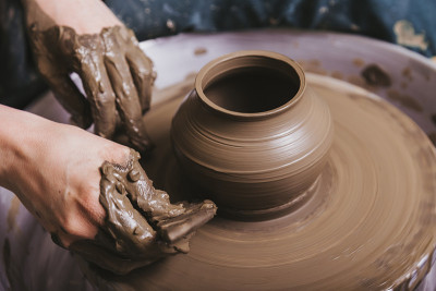 手工制作陶器轮