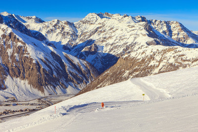 滑雪胜地