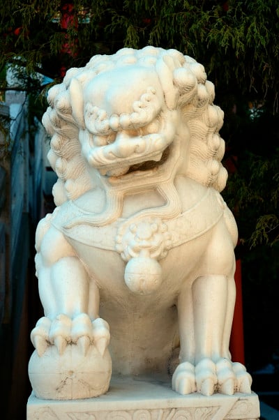 狮子雕像