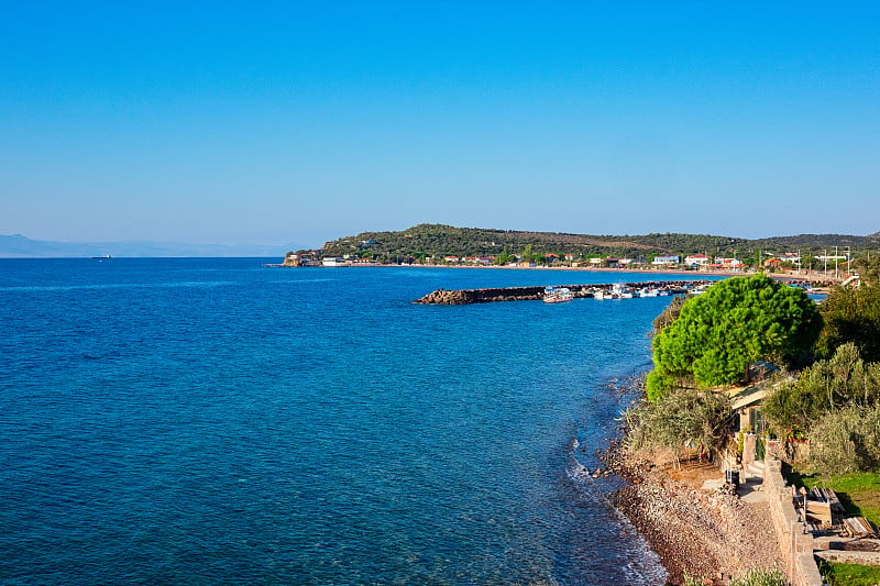 Sokakağzı，一个位于土耳其爱琴海一侧的海边渔村