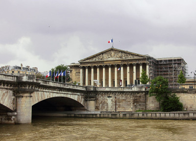 Paris_house议会