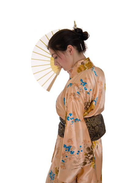 穿和服的女孩