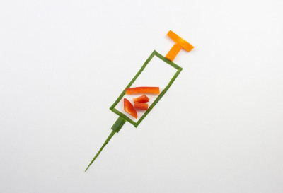 注射器从蔬菜