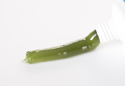 牙膏