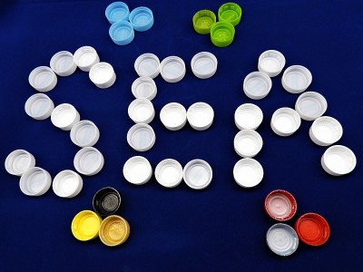 plastic2