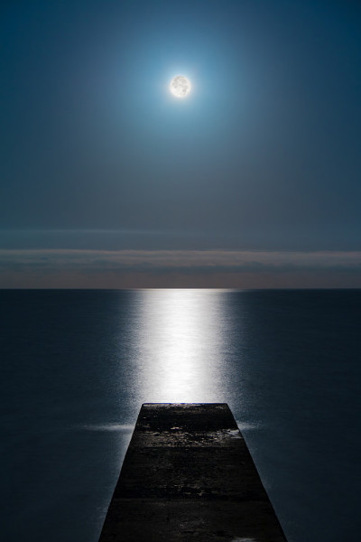 海上满月
