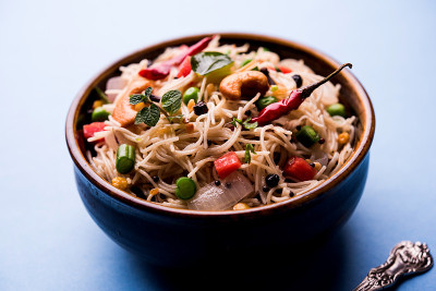 Semiya Upma或Vermicelli upppuma或upppittu是一个受欢迎的早餐菜单