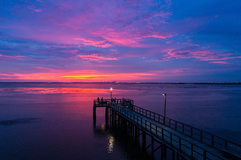 阿拉巴马湾海岸莫比尔湾的夜空