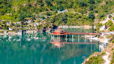 Dhari Devi印度教寺庙，位于印度北阿坎德邦加尔瓦尔地区斯利那加和鲁德勒普拉亚格之间的阿拉克南