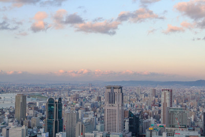 背景在公路交叉口鸟瞰图