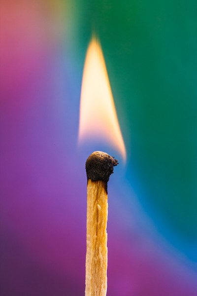燃烧的火柴