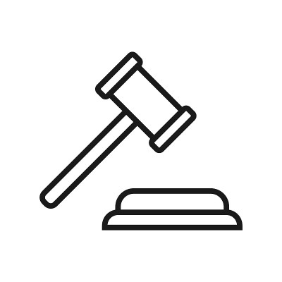 槌子图标。法官或拍卖锤图标。法律符号、司法符号、法官听证符号为现代移动和网络概念。