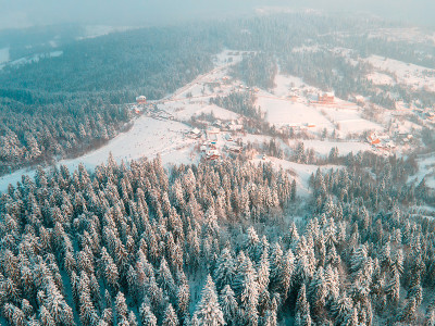 兹维尼夫村滑雪场鸟瞰图