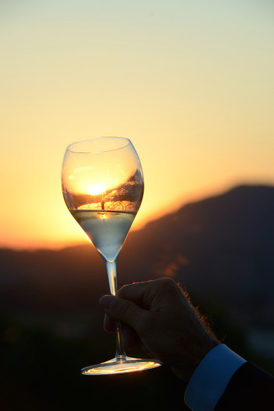 日落时分喝杯酒