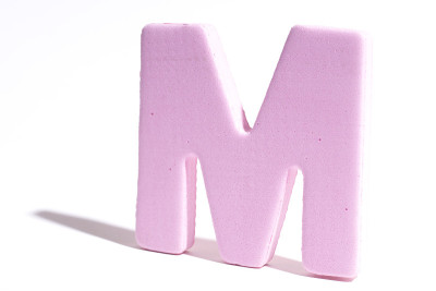 字母M