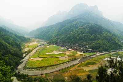 绿东山，湖南无名村庄