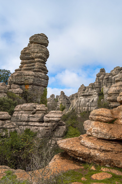 西班牙马拉加的El Torcal de Antequera。美丽的喀斯特景观和细节的岩石形成的侵蚀。