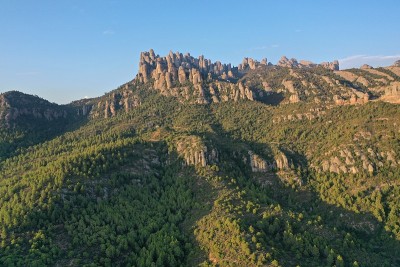 蒙特塞拉特山