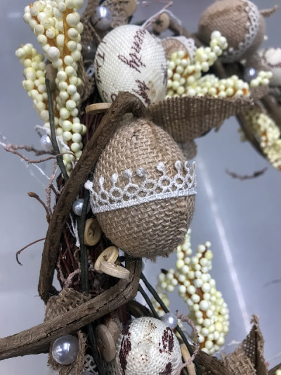 复活节鲜花装饰