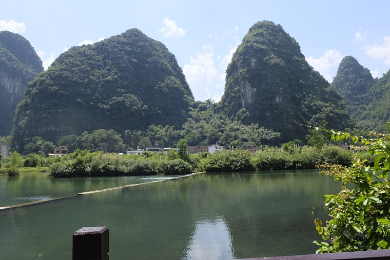 中国阳朔的卡丁车风景